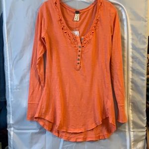 Lace front detail L/S Tee